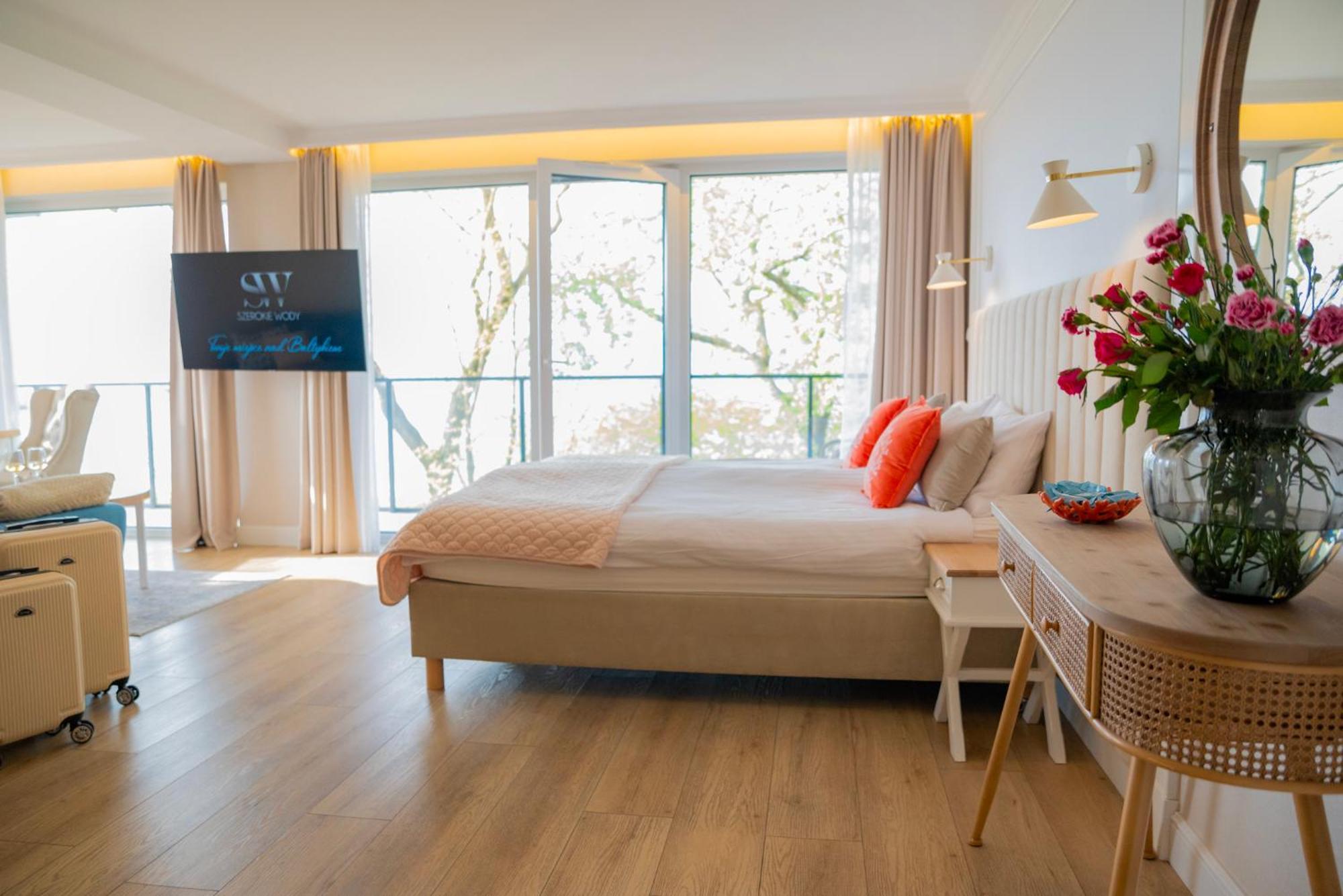 Hotel Szerokie Wody Sea & Sand Ustka Esterno foto