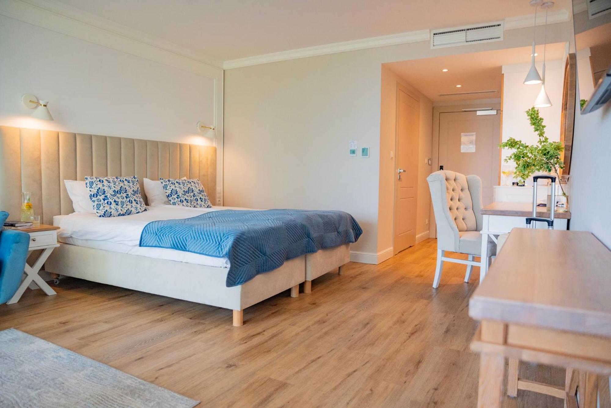Hotel Szerokie Wody Sea & Sand Ustka Esterno foto